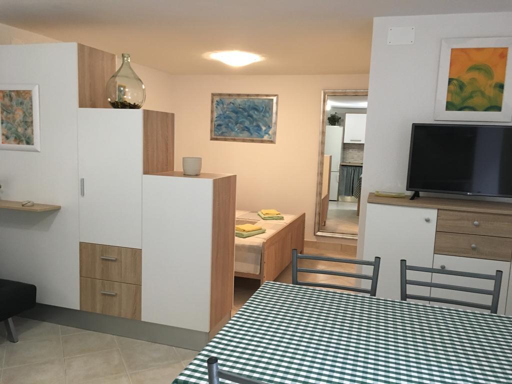 Apartment Filipas เซรส ภายนอก รูปภาพ